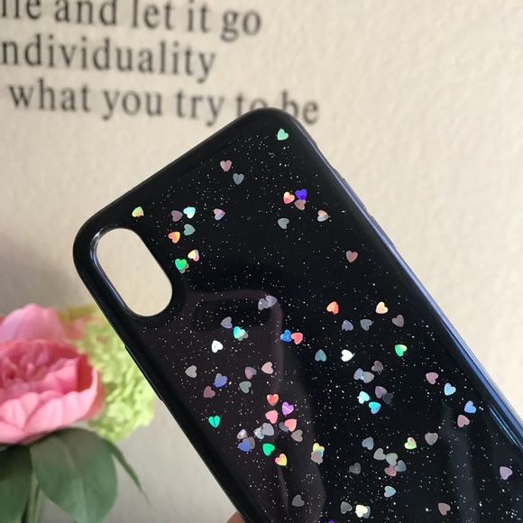 🌷IPHONE CASE | Black Holographic Heart Glitter - Picture 6 of 8